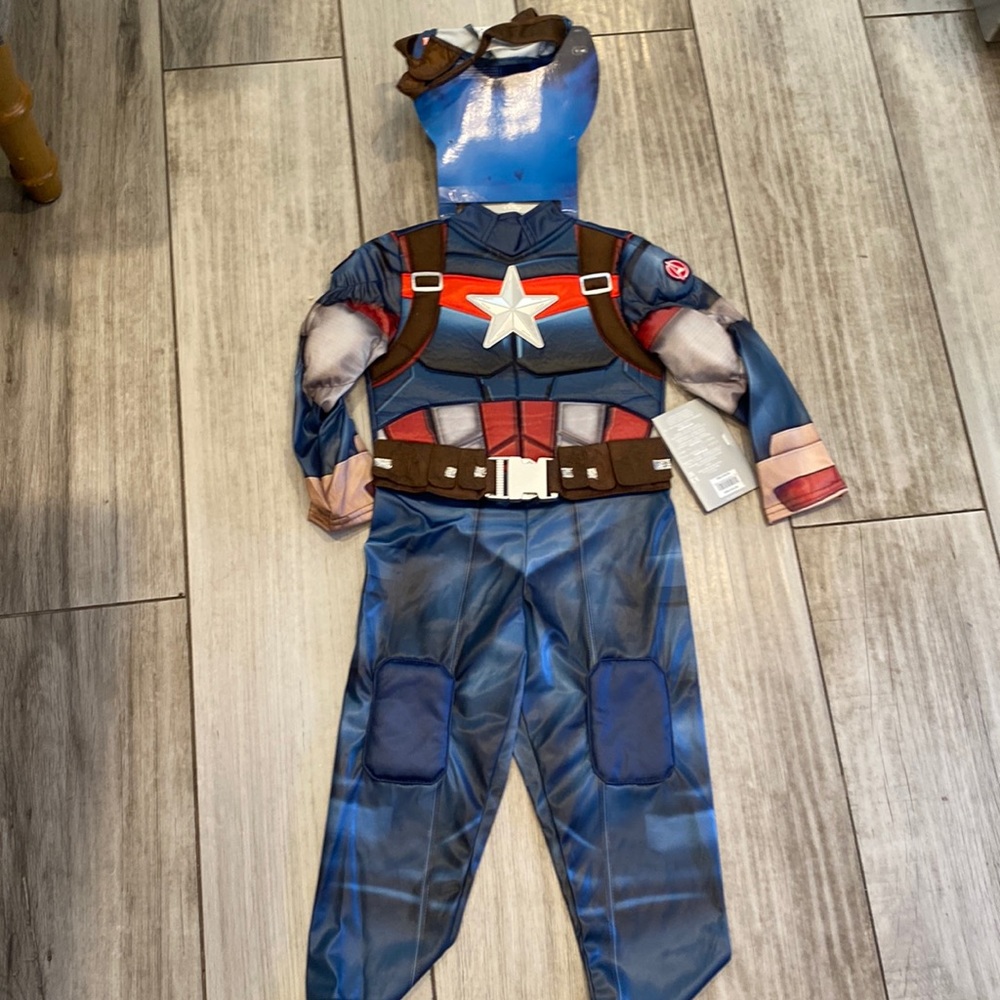 NEW Disney Marvel Boys Captain America Costume with Mask Padded Muscles sz 3